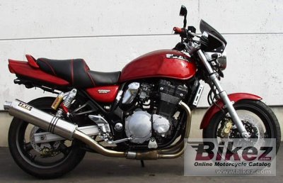 2000 Suzuki GSX 1200 photo
